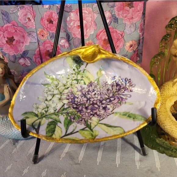 DECOUPAGE CLAM SHELL DECOUPAGE TRINKET DISH WITH FLOWERS - Picture 1 of 9
